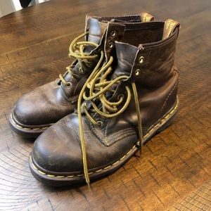 Vintage Dr. Marten 1460 MADE IN ENGLAND